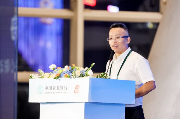 農(nóng)情億萬(wàn)家 中國(guó)農(nóng)業(yè)銀行深化推進(jìn)“誠(chéng)信、興商、惠民”主題消費(fèi)節(jié)
